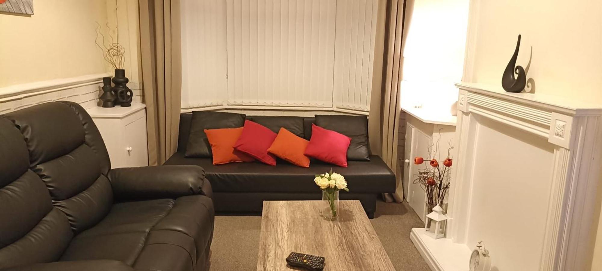 Home From Home Near Lfc, Efc & Train Station 利物浦 外观 照片